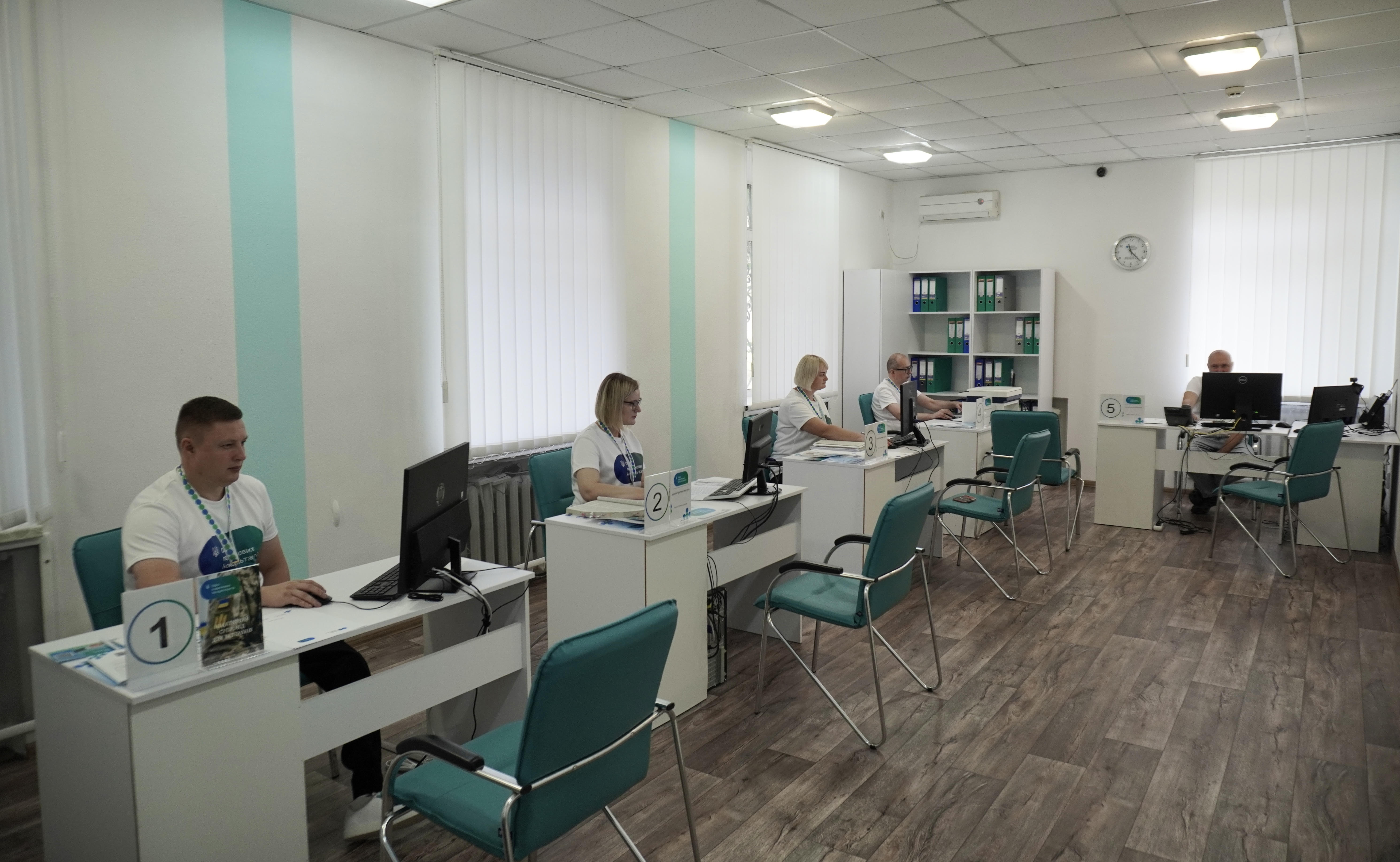 Мережа Офісів податкових консультантів на Вінниччині розширюється, щоб якісна податкова консультація була доступною кожному платнику — незалежно від місця проживання.