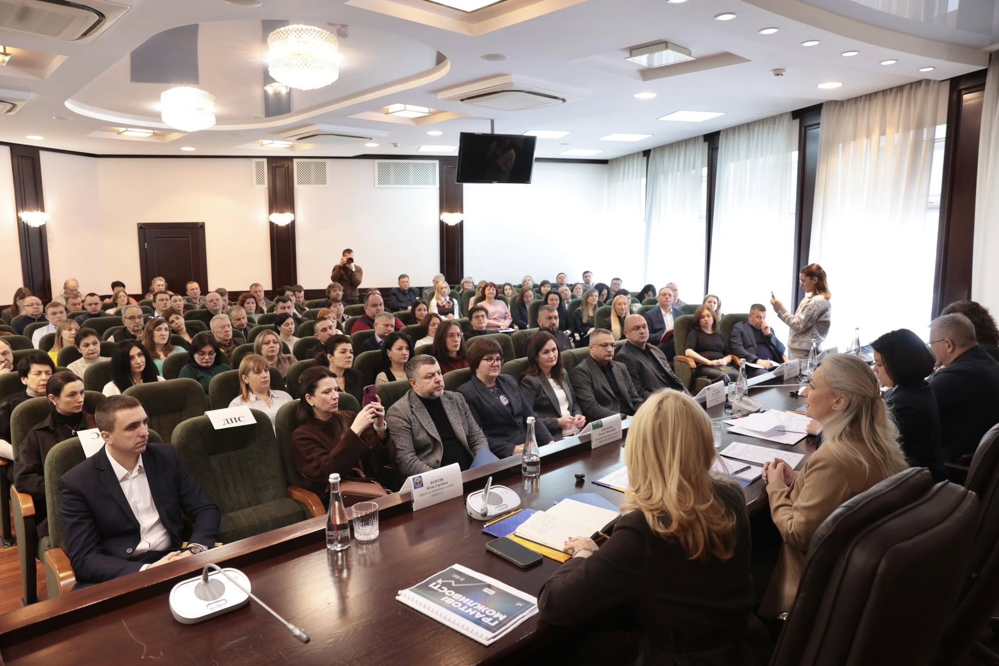 Леся Карнаух провела діалог із бізнесом Вінниччини про перевірки і блокування накладних та презентувала сервіс підтримки грантоотримувачів. Фото № 1/0